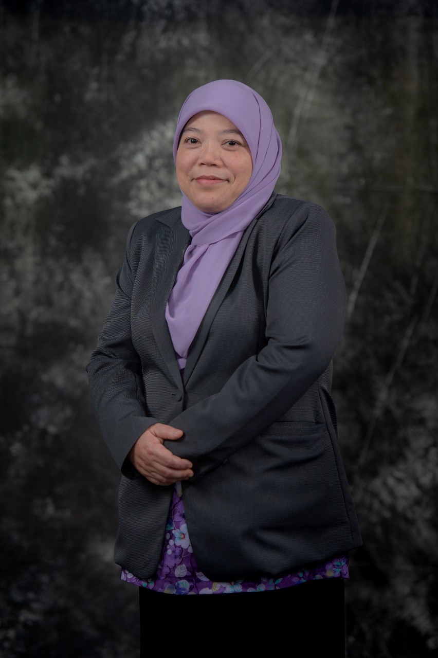Puan Hajah Dahliana II.jpg